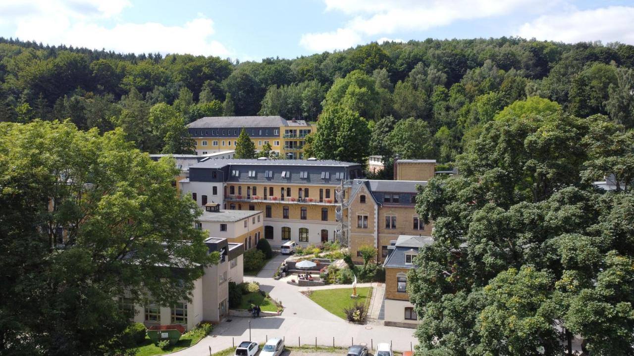 Saechsisches Gemeinschafts-Diakonissenhaus Zion E. V. Aue  Dış mekan fotoğraf